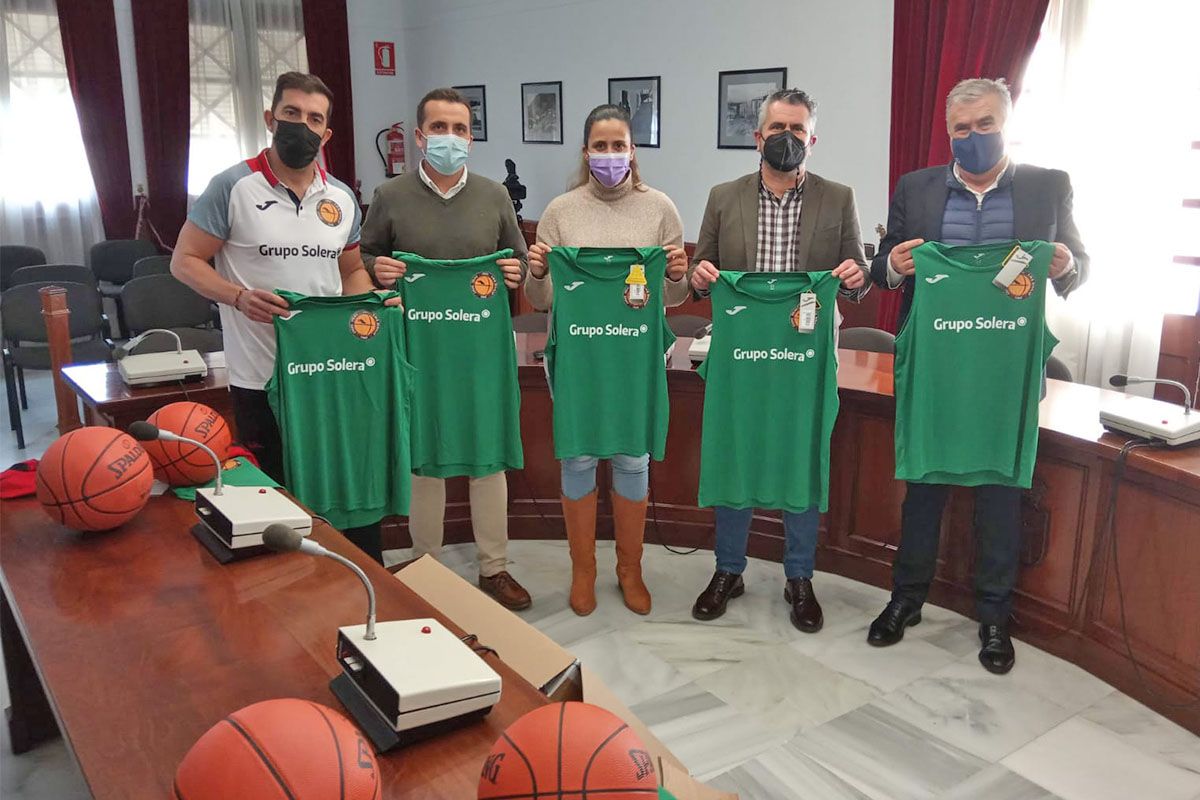 Grupo Solera patrocina la Escuela Municipal de Baloncesto de Benalup-Casas Viejas