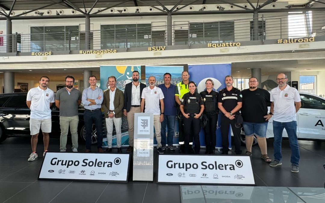 Presentación en directo de la VIII Trihercules Grupo Solera en Atalaya Motor