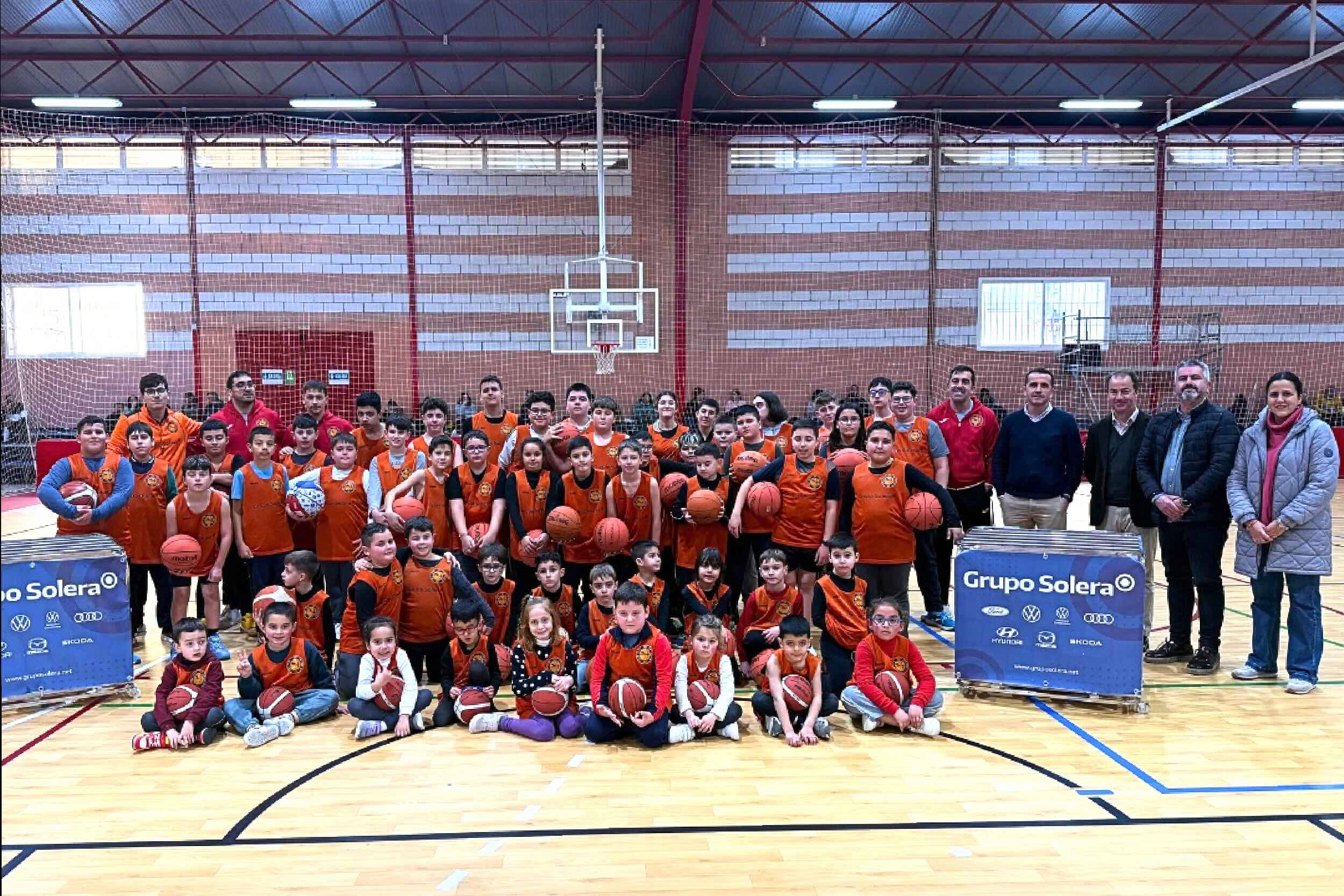 Escuela Municipal de Baloncesto de Benalup-Casas Grupo Solera Escuela Municipal de Baloncesto de Benalup-Casas Grupo Solera
